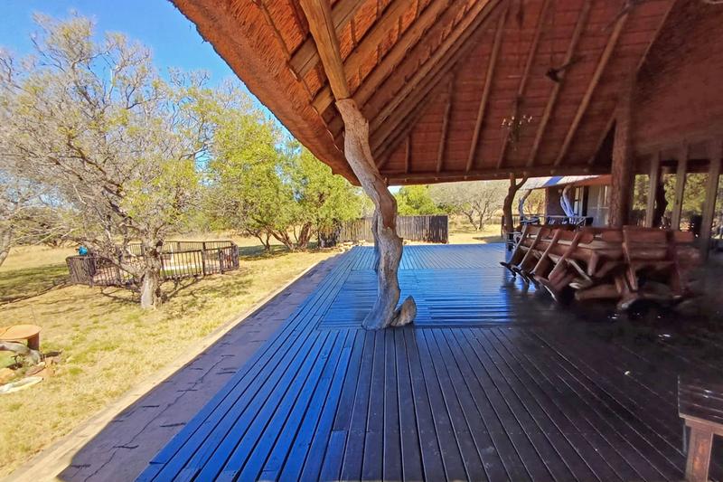 5 Bedroom Property for Sale in Vaalkop Dam North West